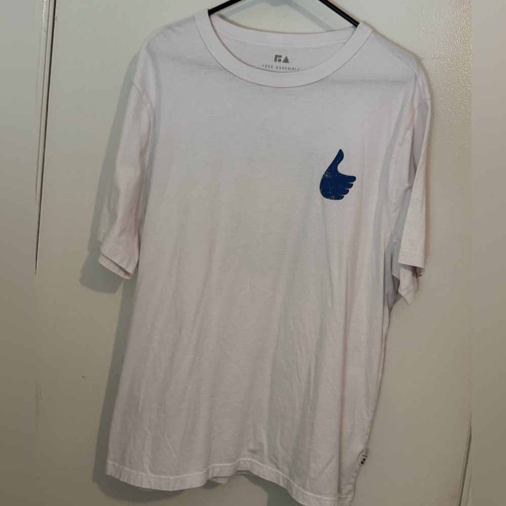 FREE ASSEMBLY Men’s White Graphic T-Shirt